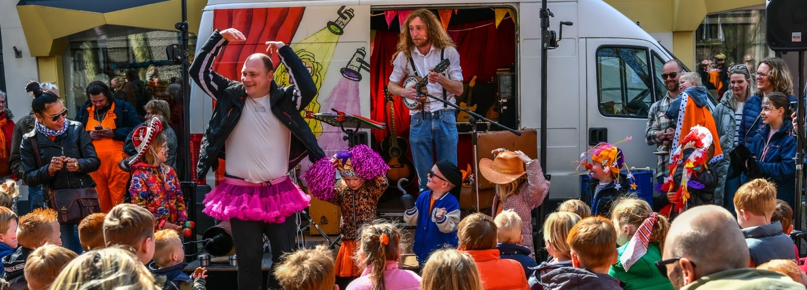 kindertheater op locatie buitenvoorstelling